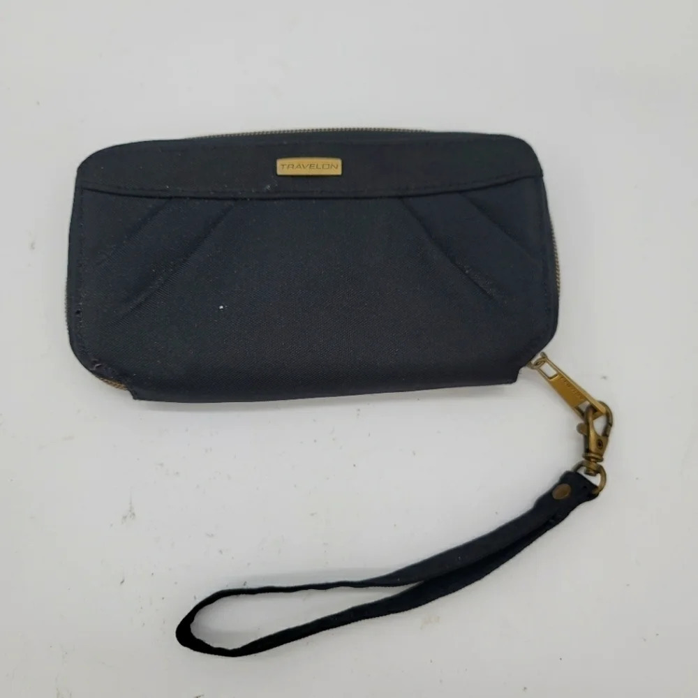 Travelon Womens Wallet Wristlet Black Zip-Around 8" X 4”